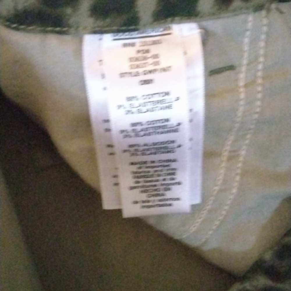 Good American Good waist crop jeans. Plus size 16. Animal print. - Picture 12 of 13